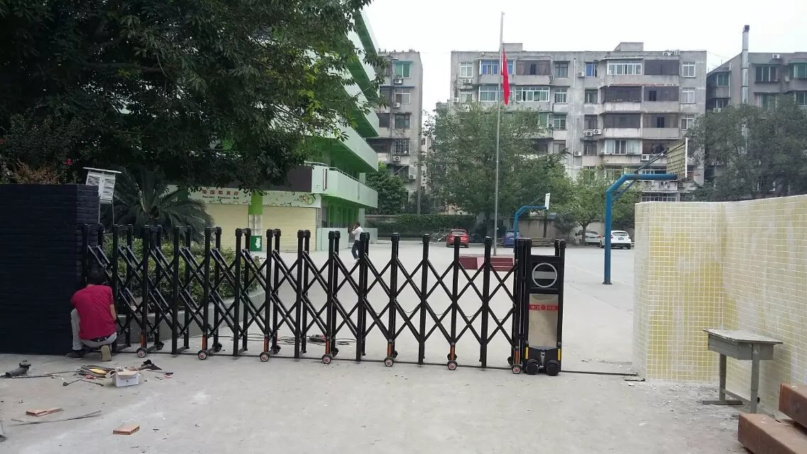 深圳深圳深圳市伸缩门