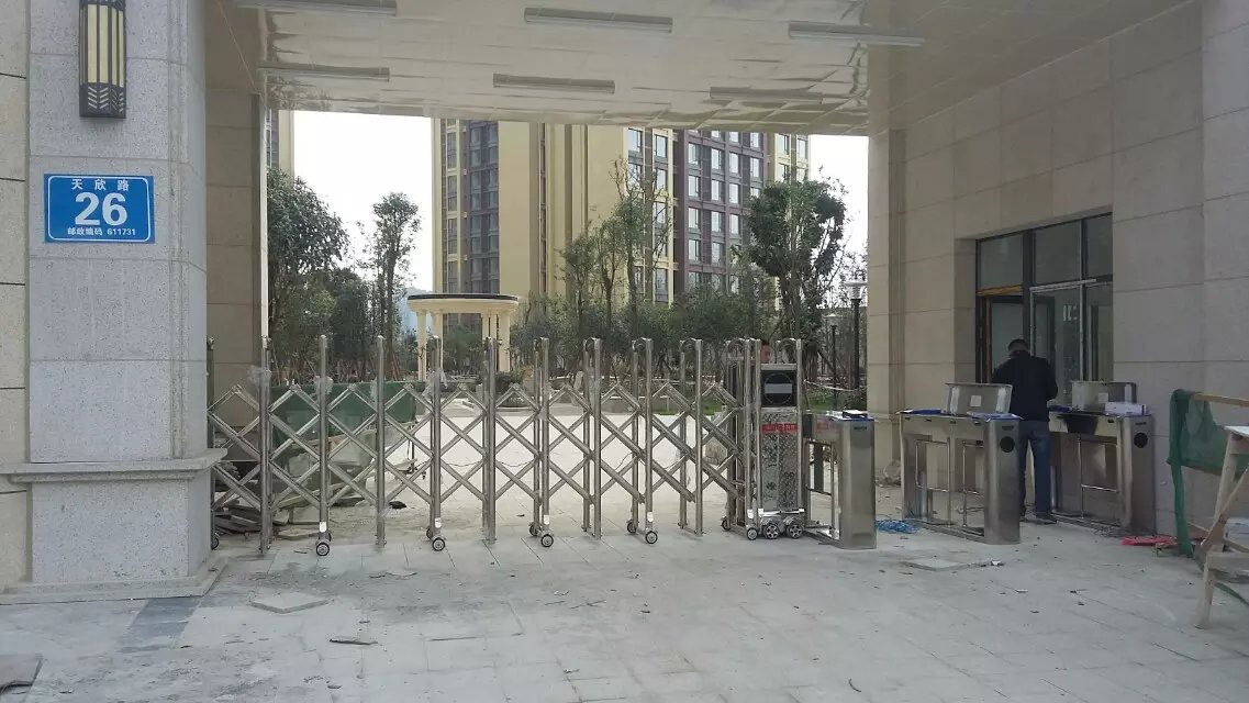 深圳深圳成都市摆闸